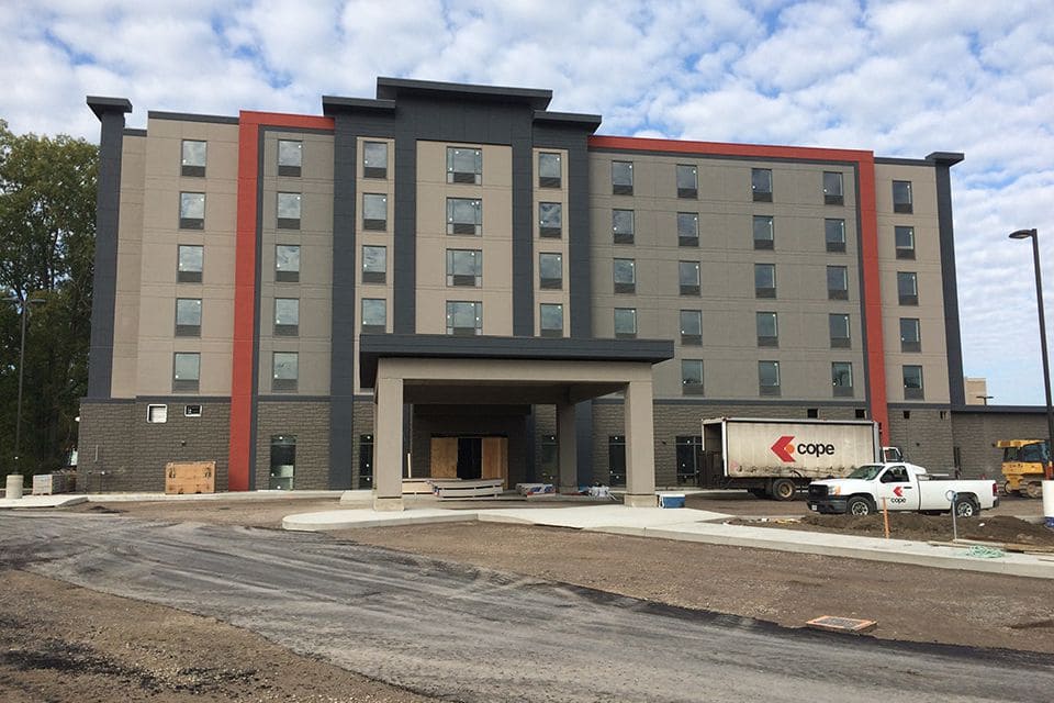 4. Hotel - Hampton Sarnia