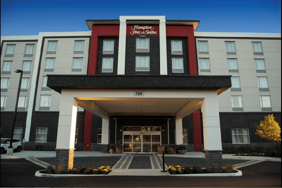 Hampton Inn & Suites